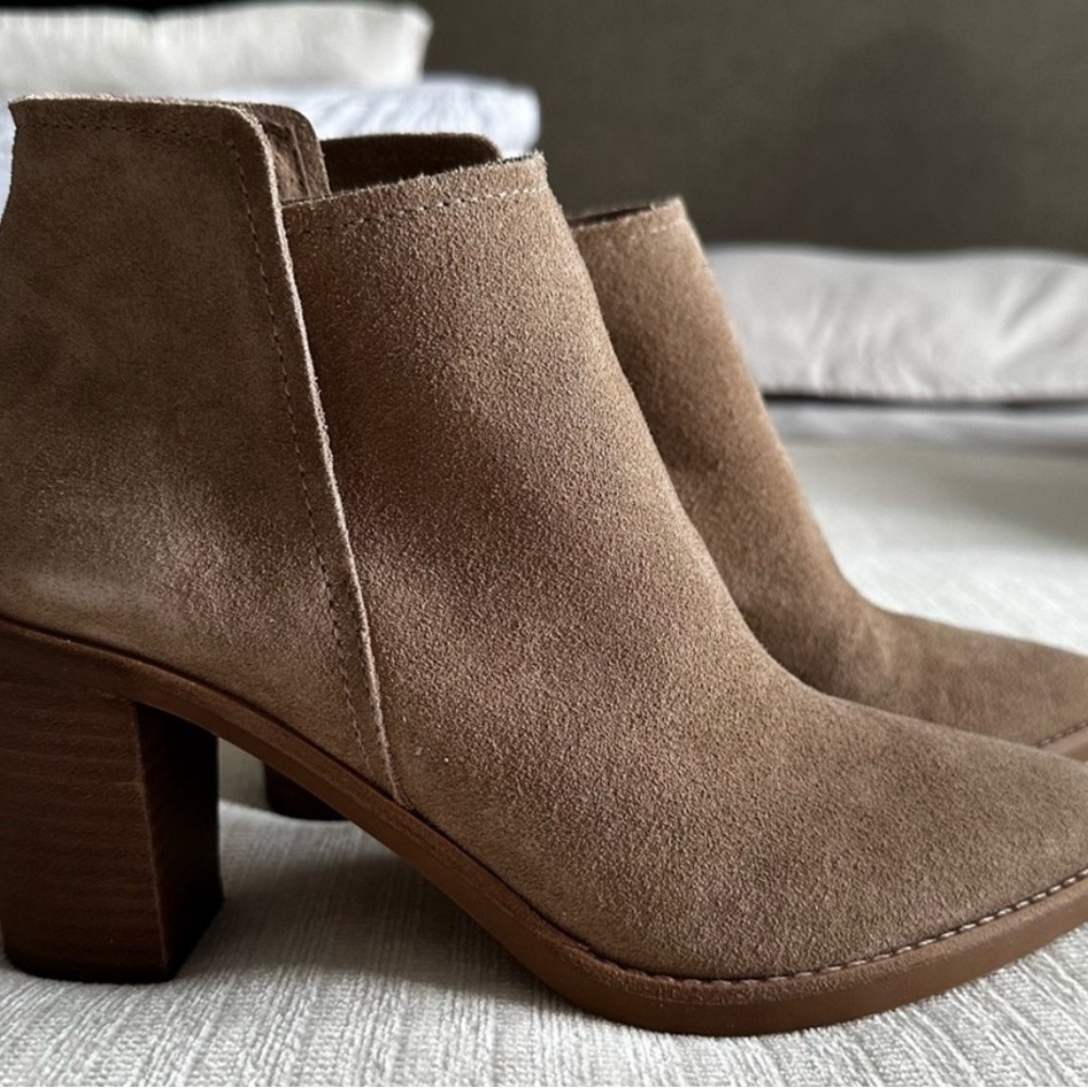 Dolce Vita Ankle Boots